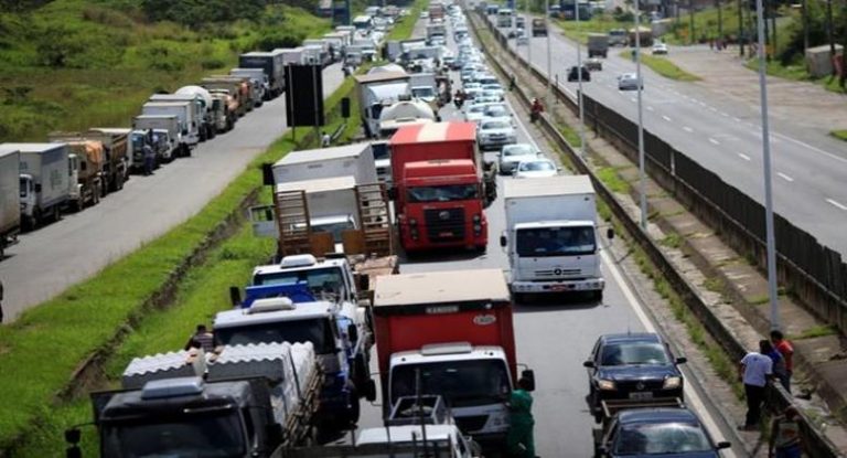 Caminhoneiros anunciam greve nacional para a próxima ...