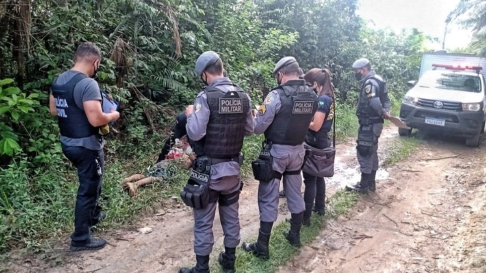 Corpo De Homem Enrolado Em Lençol é Encontrado Em Ramal De Manaus