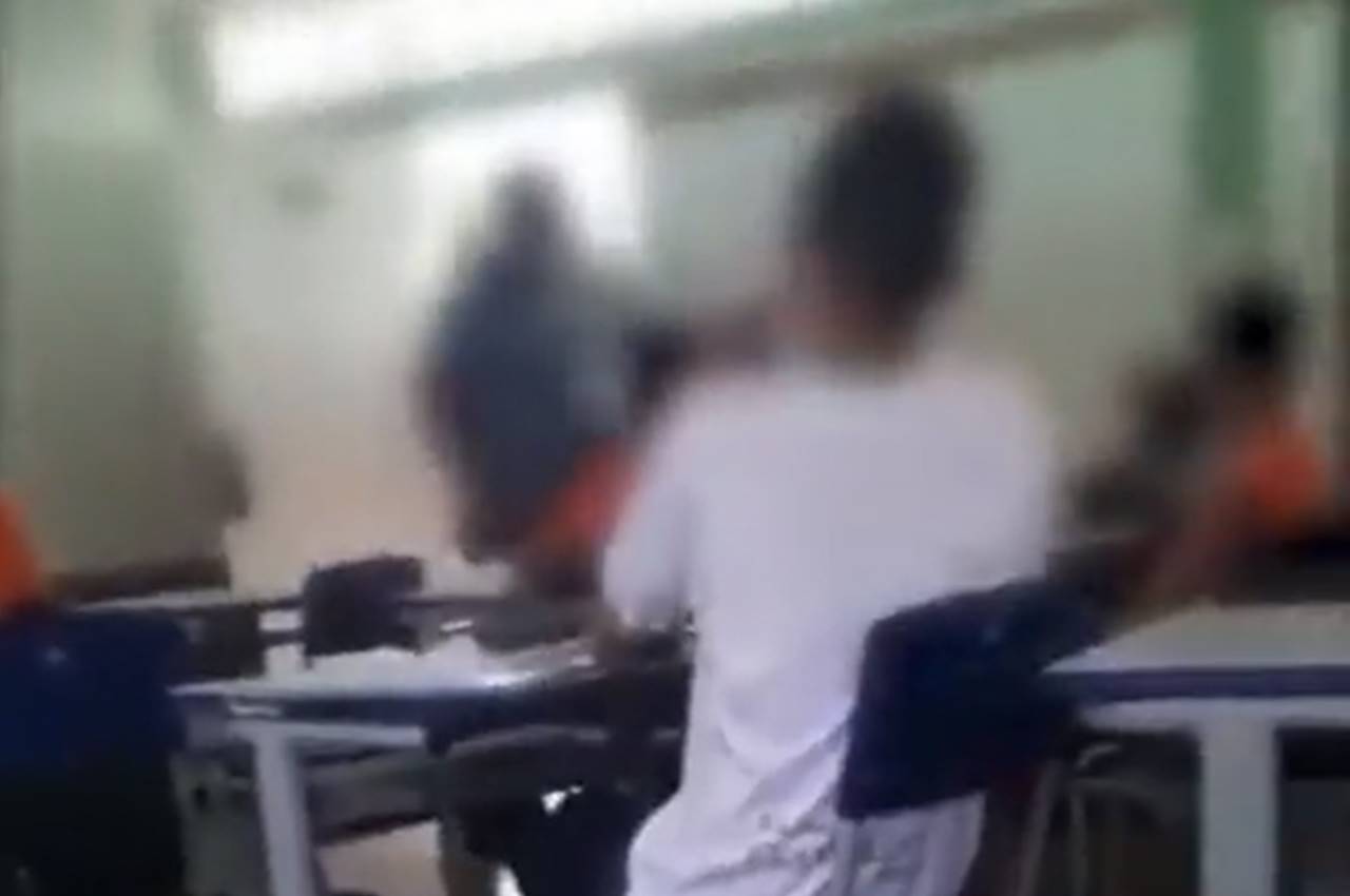 Veja Vídeo Professor é Demitido Após Chamar Aluno De Vagabundo E