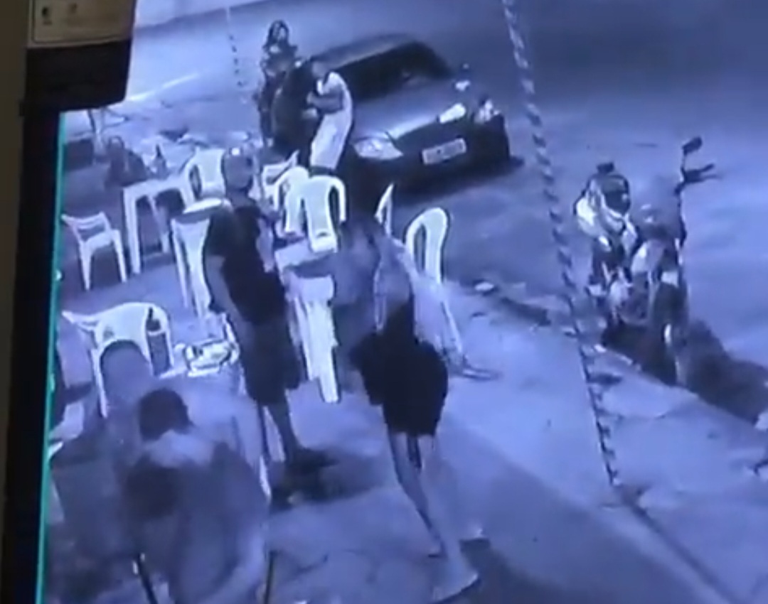 Assista Cabo Da Pm é Assassinado à Tiros Em Bar De Manaus 4319