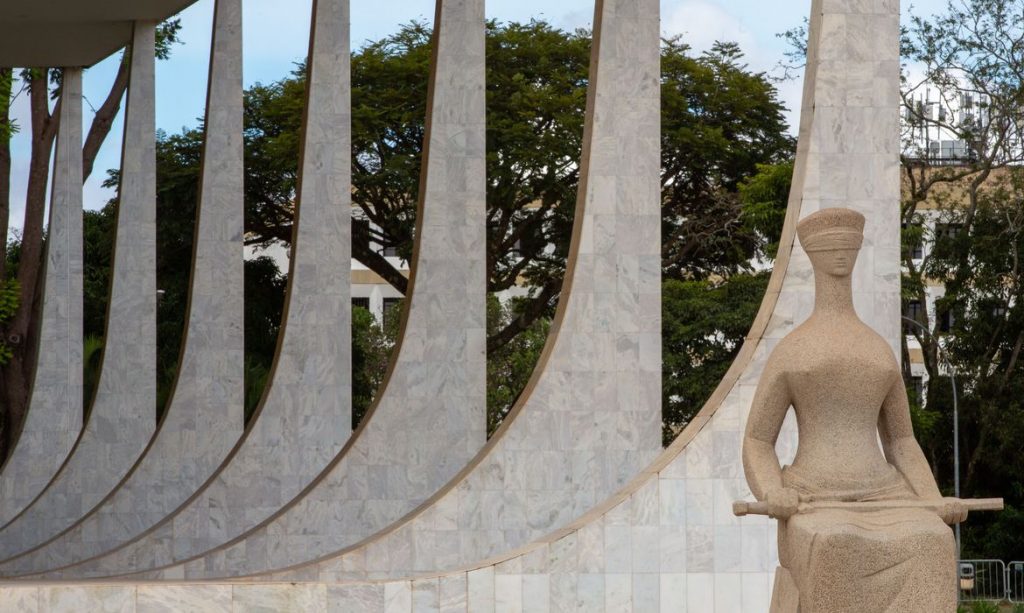 STF tem 4 votos a 1 para tornar réus mais 131 investigados