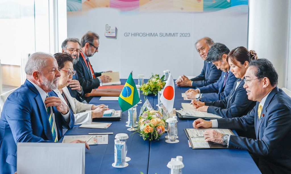 Lula se reúne com primeiro-ministro do Japão