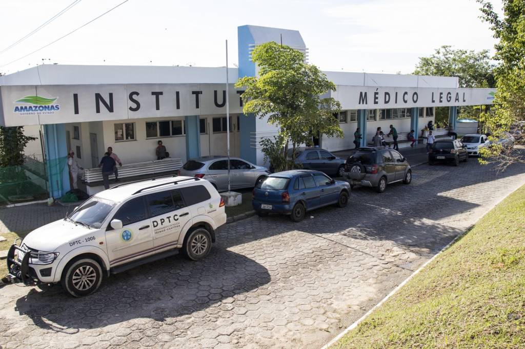 64 sepultados desconhecidos em Manaus