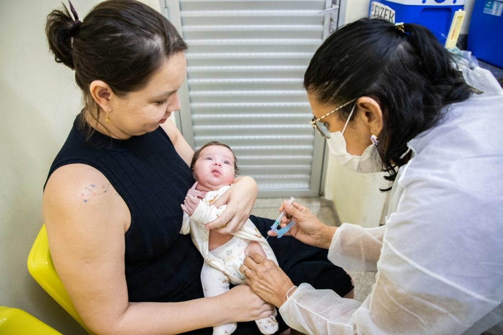 Manaus terá mais de 200 salas de vacina abertas no sábado