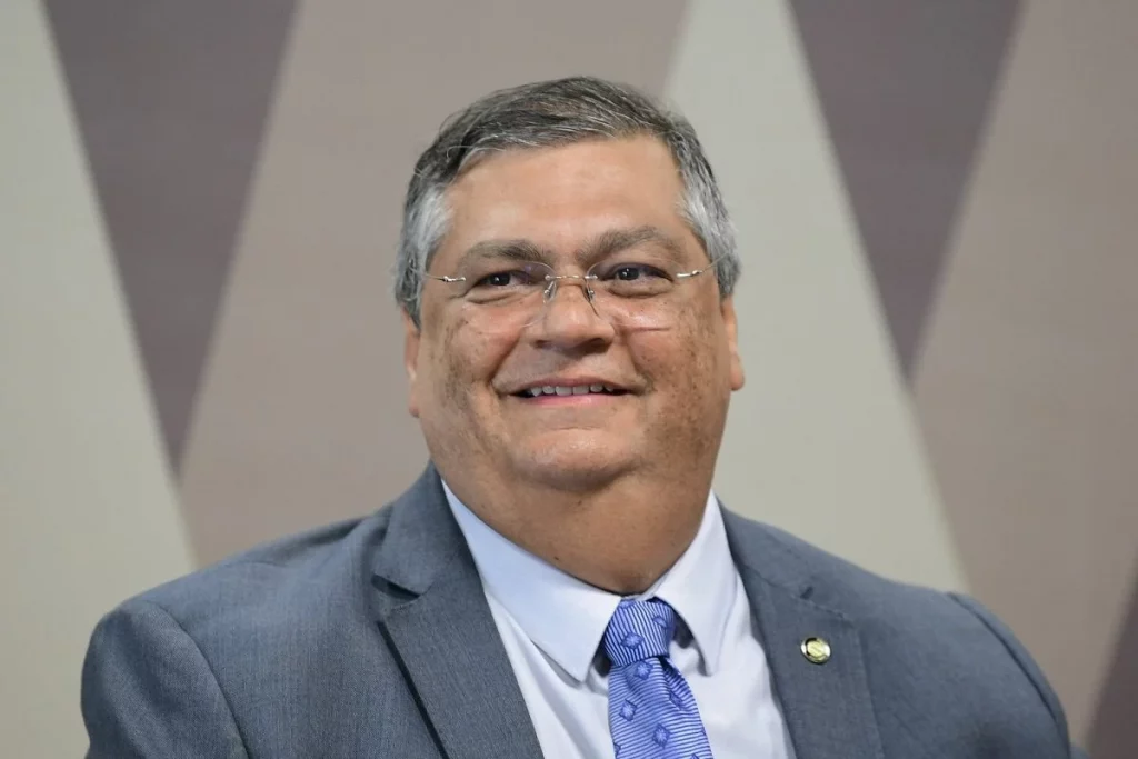 Auxiliar de Dino