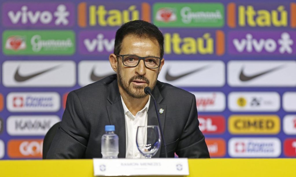 CBF confirma Ramon Menezes como interino para amistosos