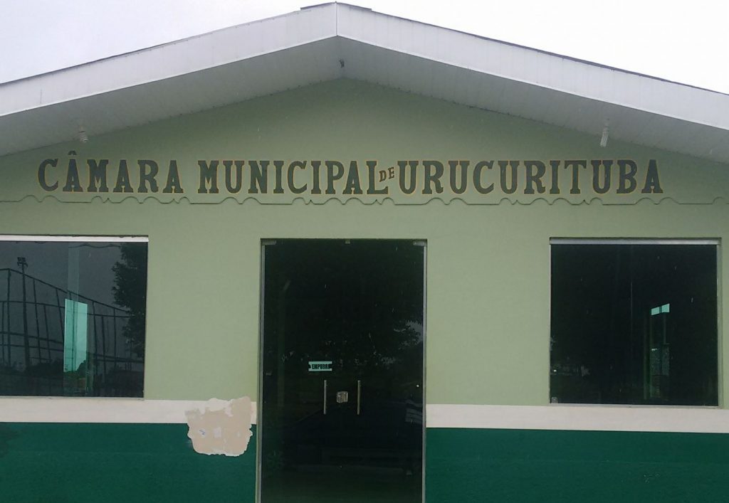 TCE-AM reprova