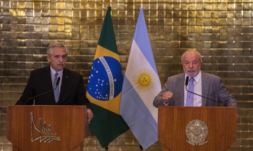 Lula recebe