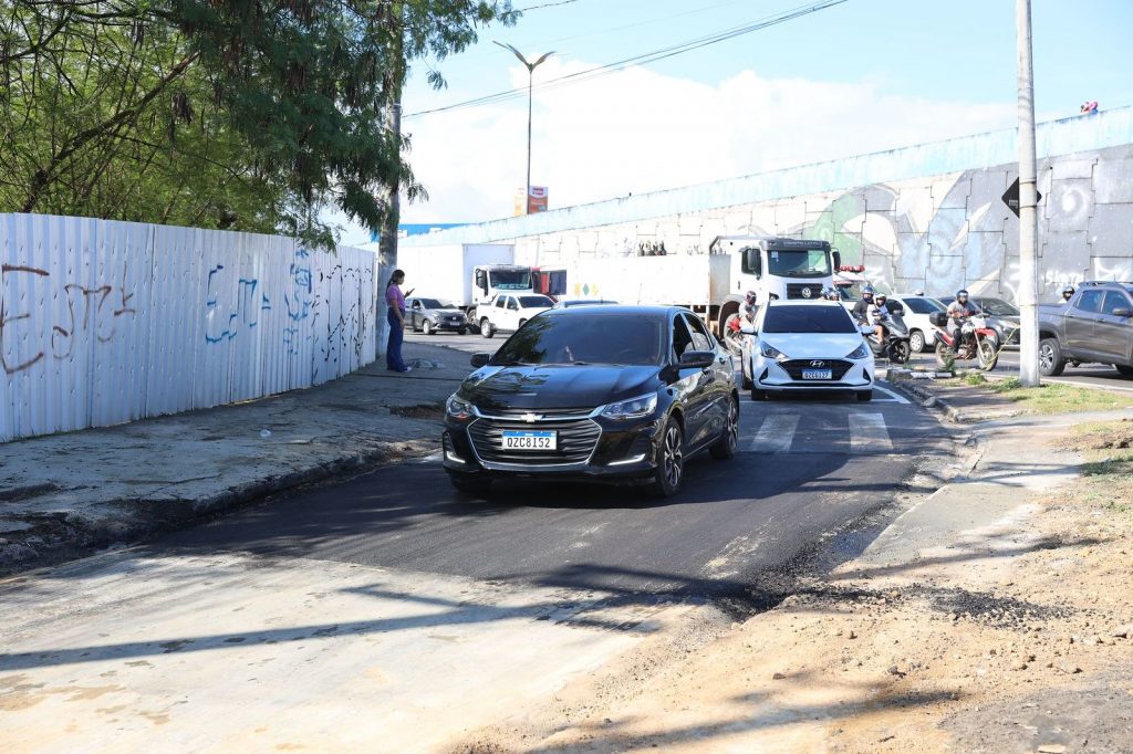 Em menos de 24h alça de acesso à avenida Ephigênio Salles é liberada após obra da prefeitura