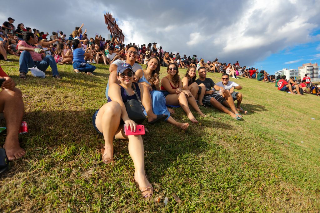 Manaus recebe espetáculo da Esquadrilha da Fumaça, na Ponta Negra