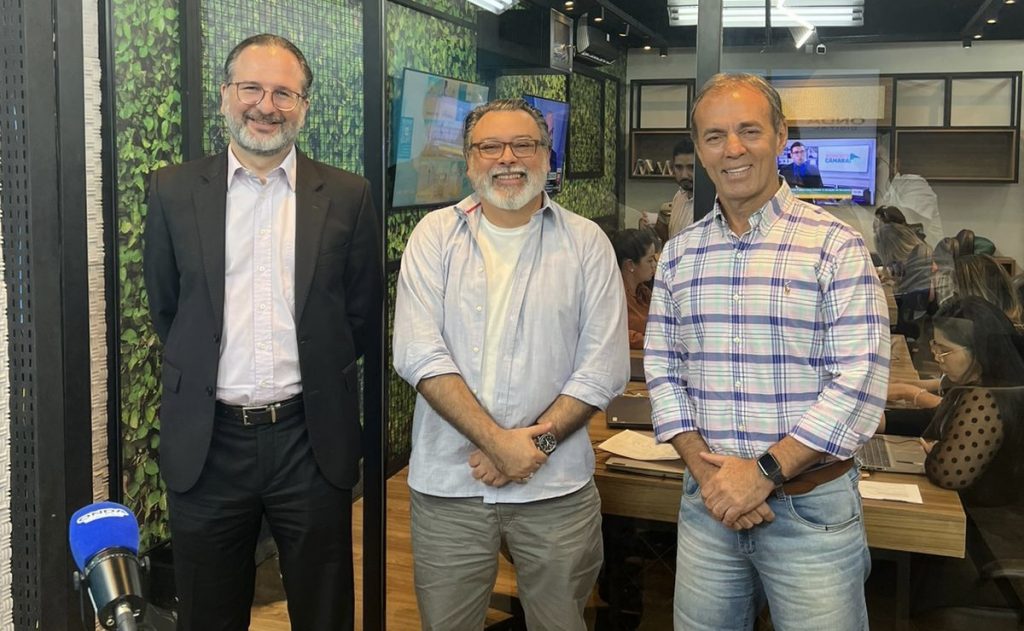 Armando Mendes, cogita candidatura à Prefeitura de Manaus