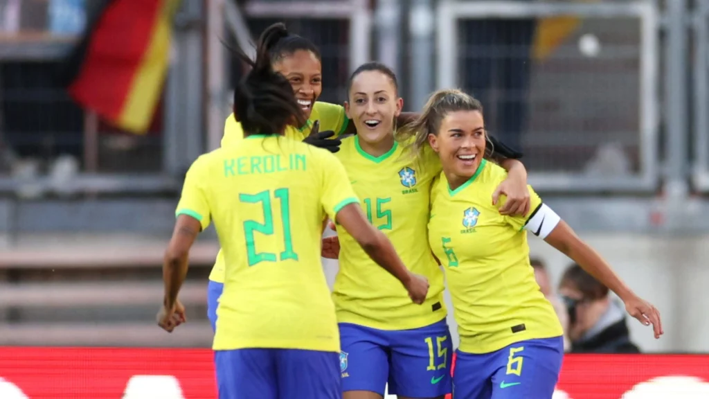 Brasil estreia na Copa com goleada por 4 x 0 sobre o Panamá