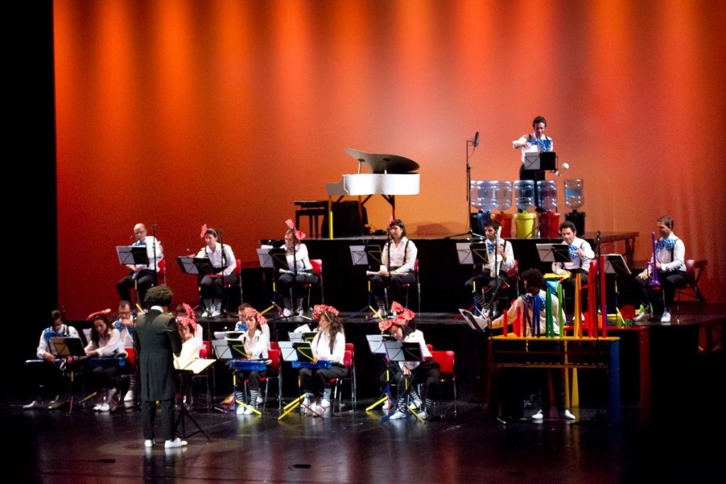 Orquestra dos Brinquedos de Lisboa se apresentará pela primeira vez no Teatro Amazonas