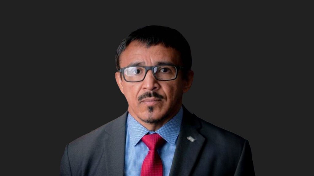 Promotor que chamou advogada à cadela