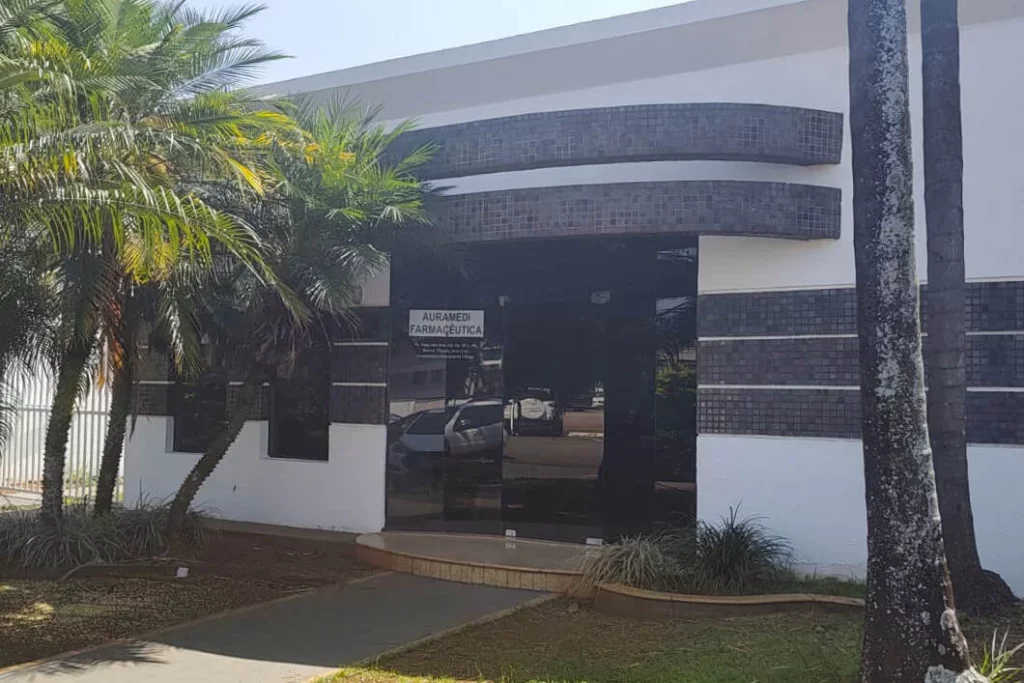 Ministério da Saúde contrata empresa de um funcionário
