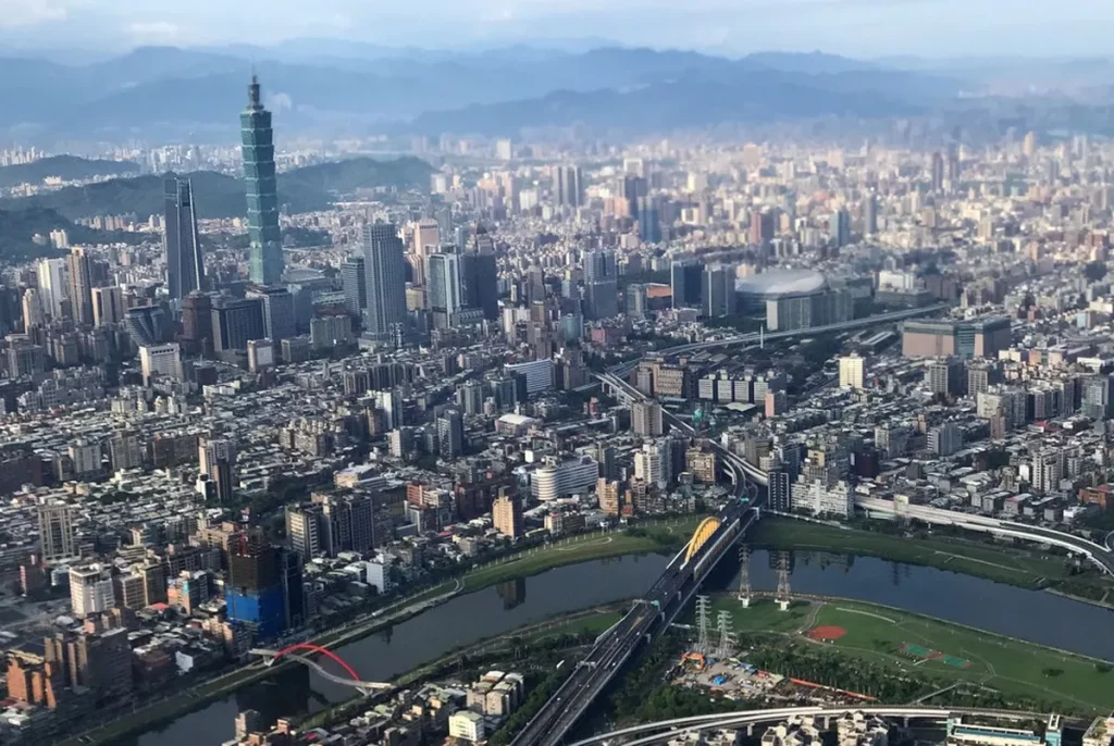 https://ampost.com.br/mundo/terremoto-de-magnitude-55-atinge-taiwan/