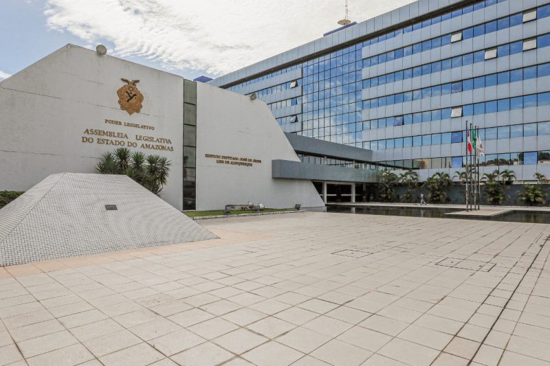 Fachada da Assembleia Legislativa do Estado do Amazonas durante o anúncio do edital para eleição indireta de governador