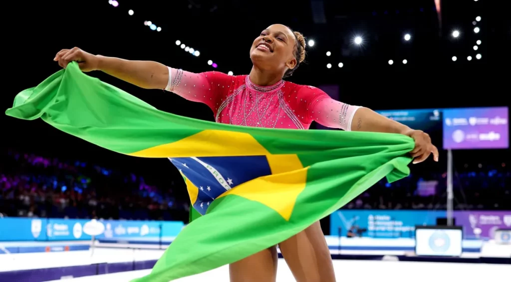Rebeca Andrade é bicampeã do salto no Mundial de Ginástica