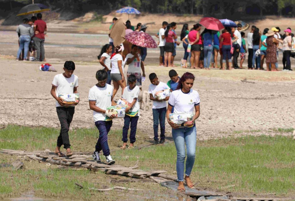 Governo do Amazonas ultrapassa 2,6 mil kits entregues do 'Merenda em Casa'