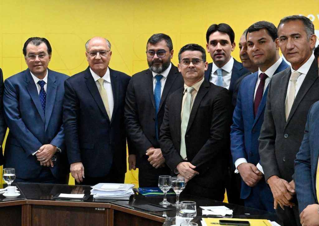 Prefeito tem confirmação de R$ 182,4 milhões do Bolsa Família em Manaus
