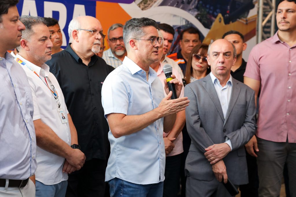 Prefeito de Manaus Reenvia Pedido de Empréstimo