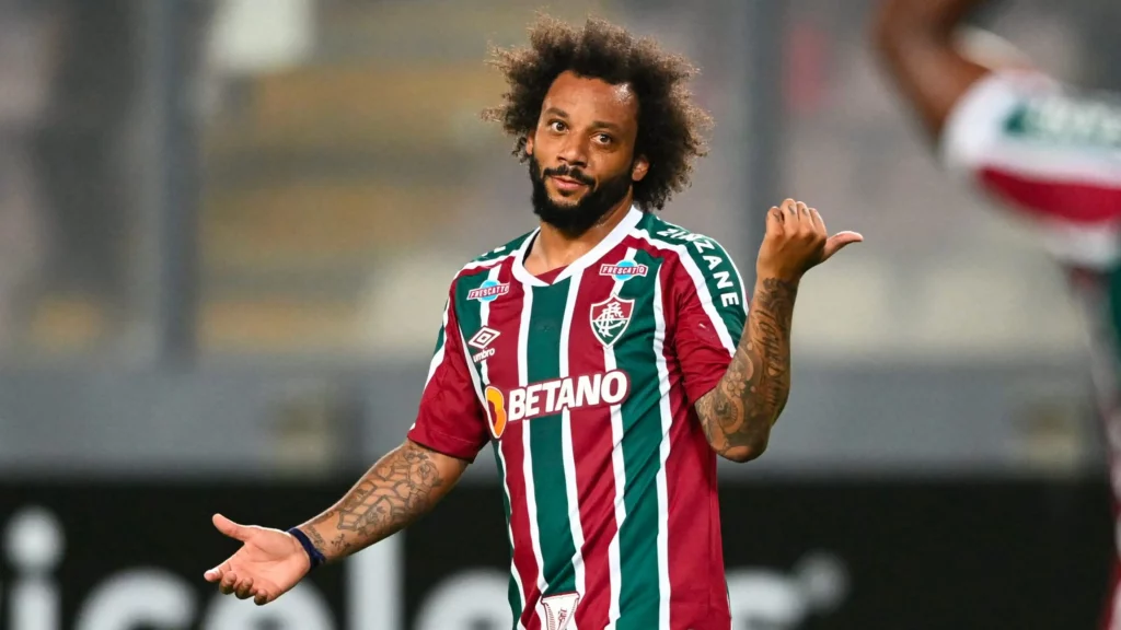 Marcelo do Flu sofre racismo em post da Conmebol.