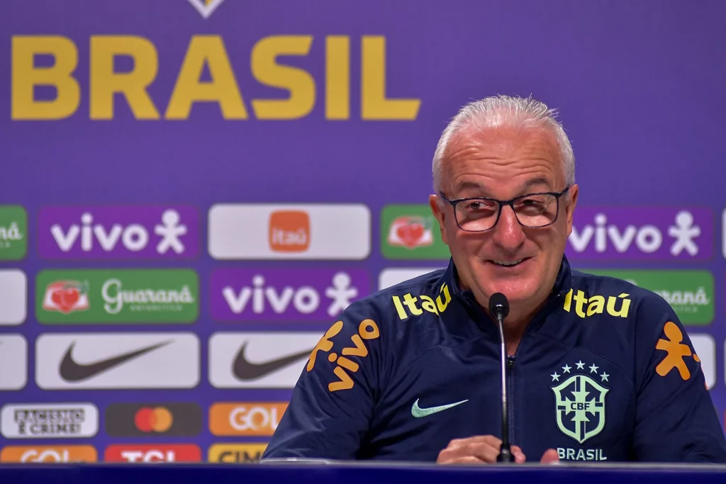 Primeira convocação de Dorival na seleção brasileira será divulgada nesta sexta-feira (1)