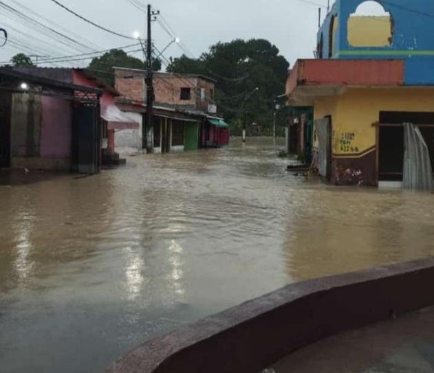 Manaus registra três ocorrências por conta da chuva nesta quarta-feira