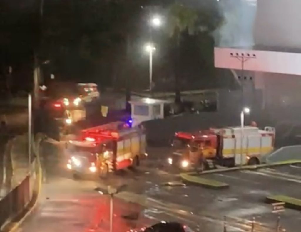 Incêndio no Shopping Ponta Negra foi causado por depósito que pegou fogo, diz Corpo de Bombeiros