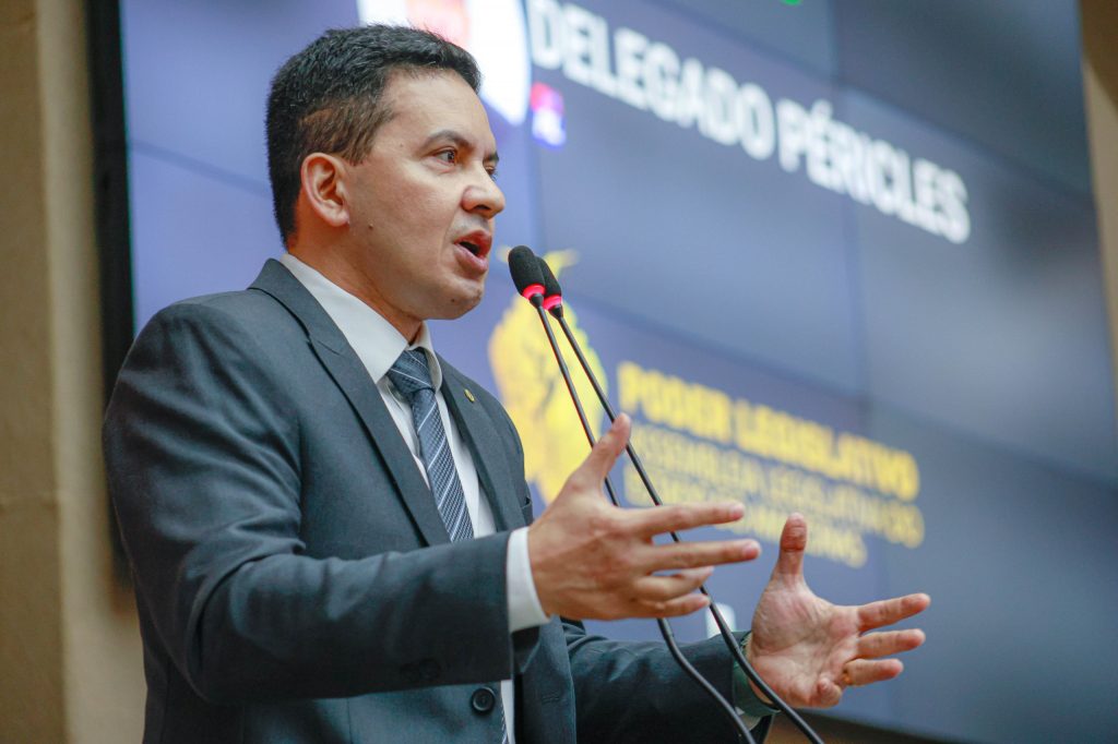 Lei de Delegado Péricles garante a proibição de cigarros eletrônicos em locais de uso coletivo e privados do AM