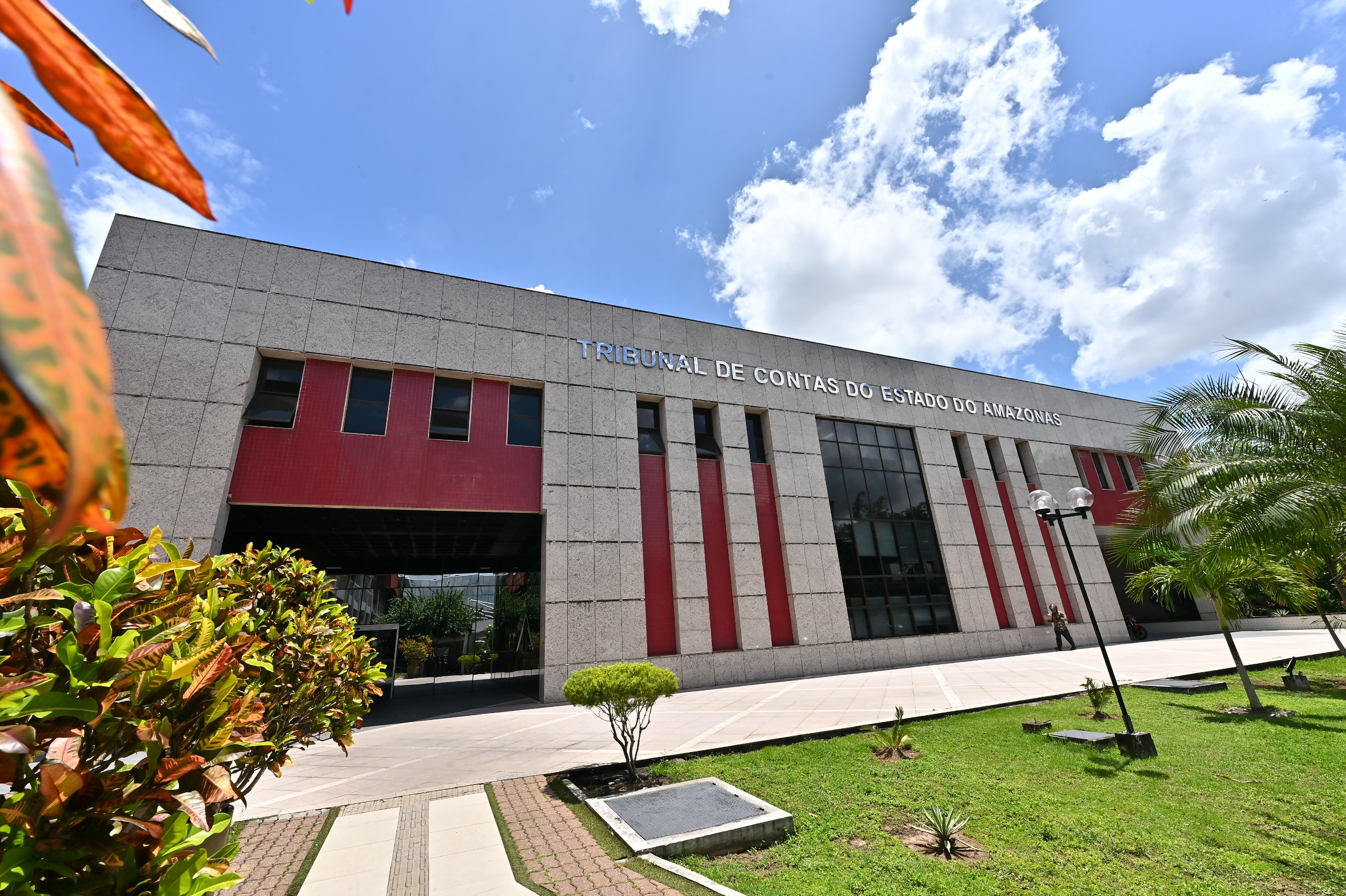 TCE-AM terá 91 processos em julgamento na sessão do Tribunal Pleno de segunda-feira (20)