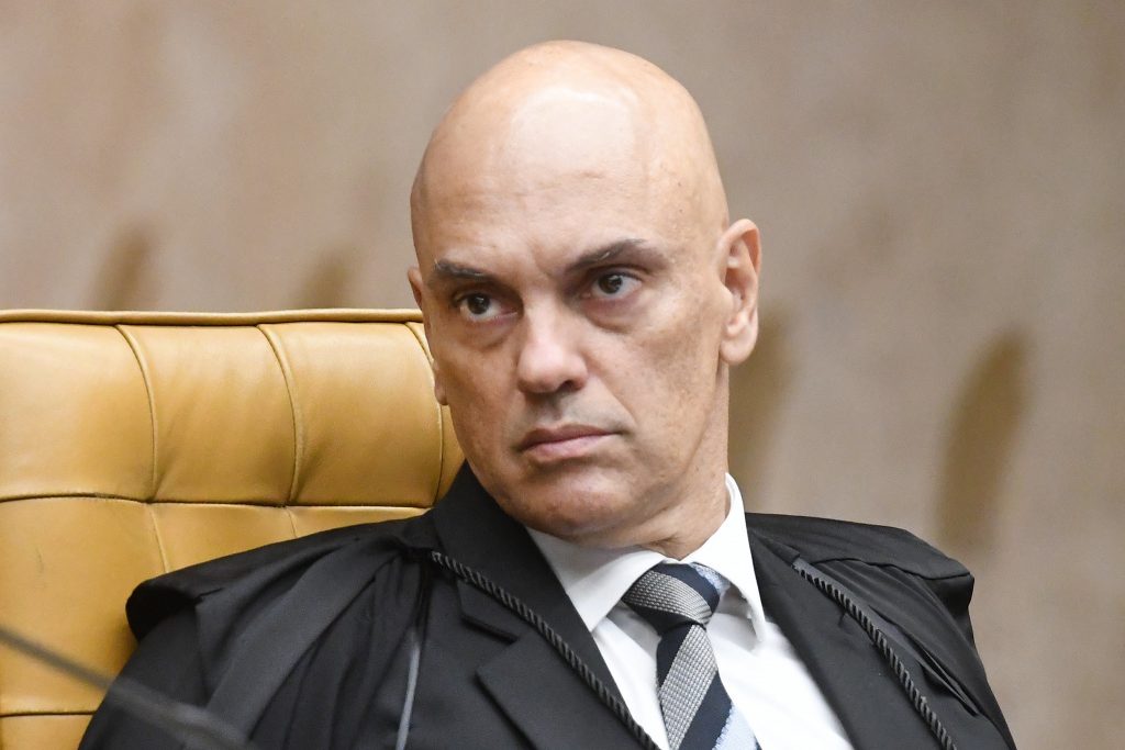 Alexandre de Moraes substituição de urnas eletrônicas