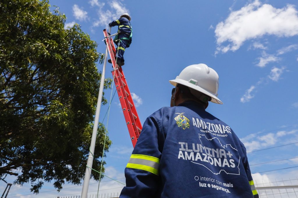 Ilumina+ Amazonas: LED vai beneficiar delegacias de Manaus