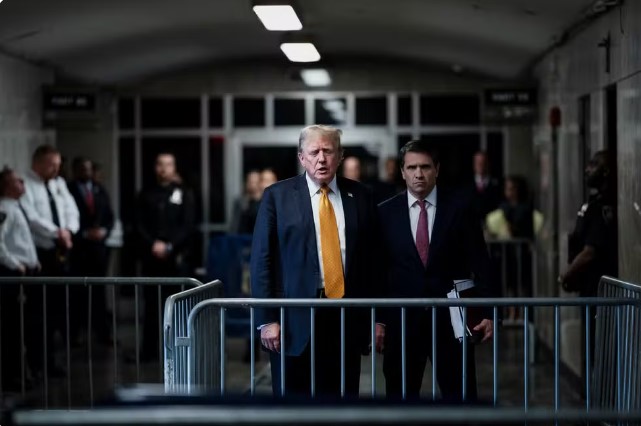 Julgamento de Trump: começa o 2º dia de reunião do júri para decidir futuro do ex-presidente dos EUA