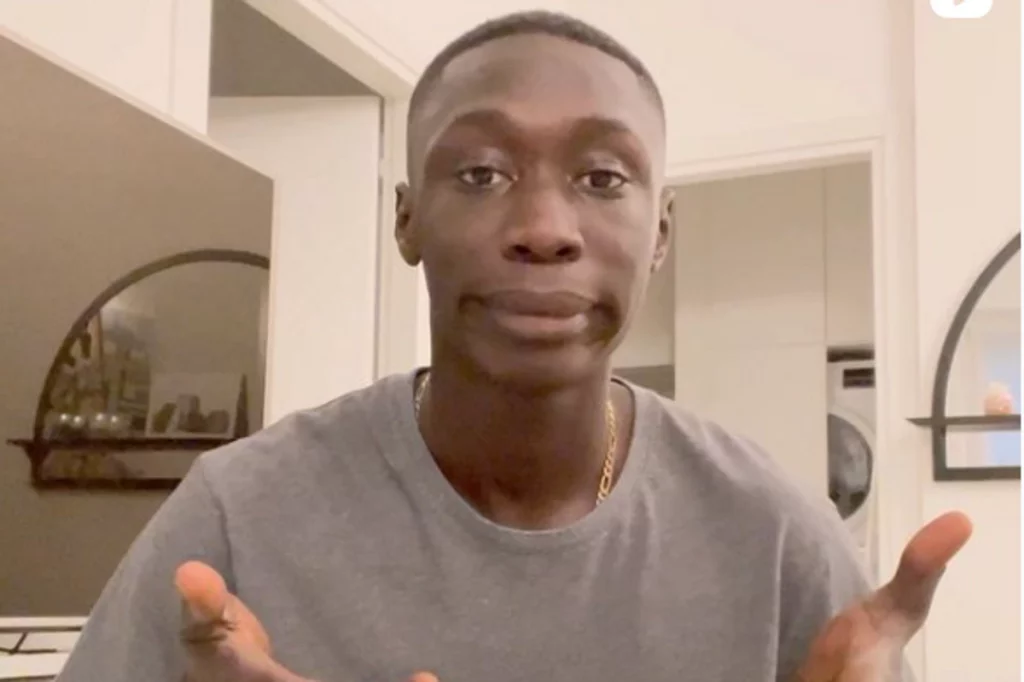 Tiktoker Khaby Lame: a trajetória de um ícone do TikTok