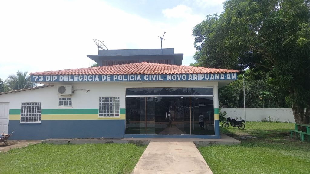 Homem é preso por agredir a esposa enquanto ela amamentava o filho recém-nascido no Amazonas
