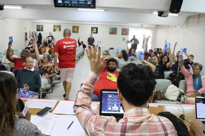 Professores e técnicos da Educação Básica aceitam proposta do governo para encerrar greve