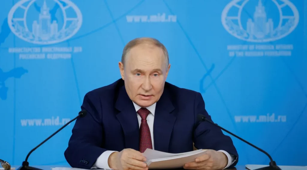 Putin expressa condolências às vítimas dos ataques à Crimeia e ao Daguestão