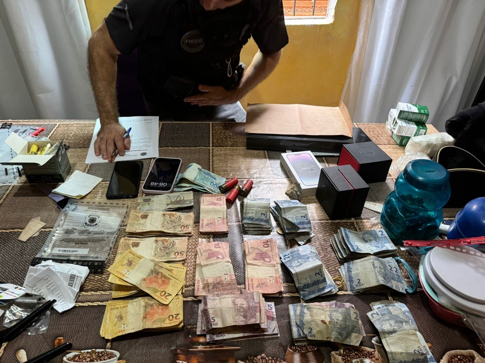 Casal integrante de facção é preso em operação da Polícia Federal