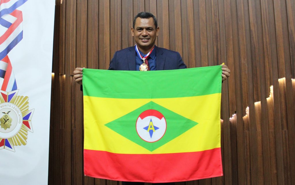 TCE multa prefeito de Alvarães por falta de funcionamento de Cras no Amazonas
