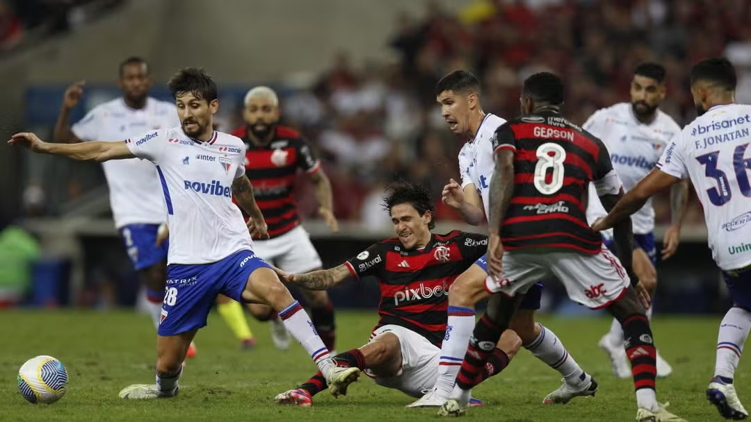 Fortaleza bate o Flamengo no Maracanã em Jogo da 16ª Rodada do Brasileirão