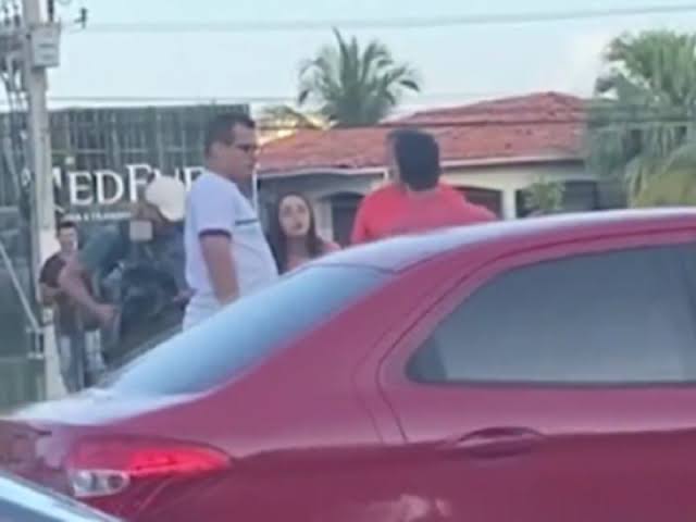 Motorista agride equipe de reportagem ao vivo; assista