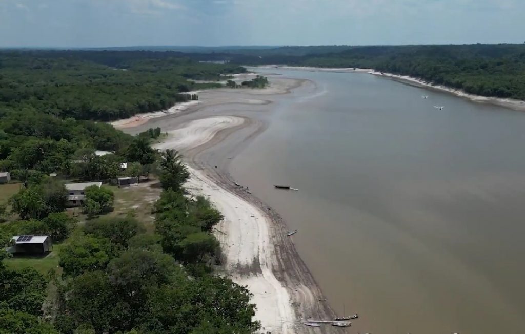 Cidades recebem visitas para reforçar assistência à saúde durante seca no Amazonas