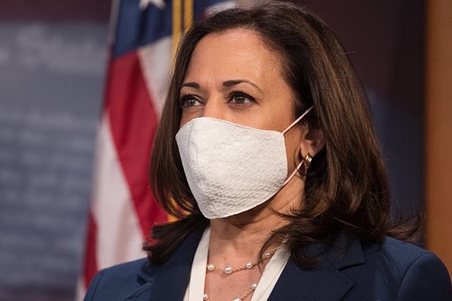 Legado de Biden é incomparável, diz Kamala em primeira fala após ser indicada pelo presidente para candidatura democrata nos EUA