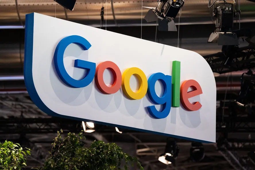 CEO do Google diz que home office prejudica Google na corrida pela IA