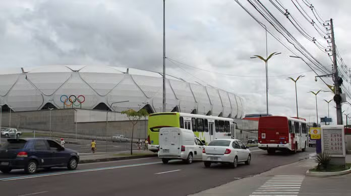 Trânsito e transporte serão alterados para evento na Arena da Amazônia neste domingo (4)