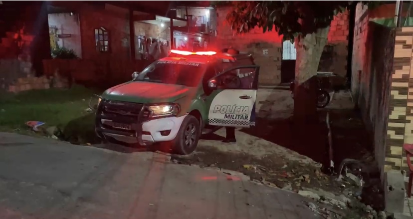 Homem é executado a tiros enquanto bebia com a família no Cidade de Deus em Manaus