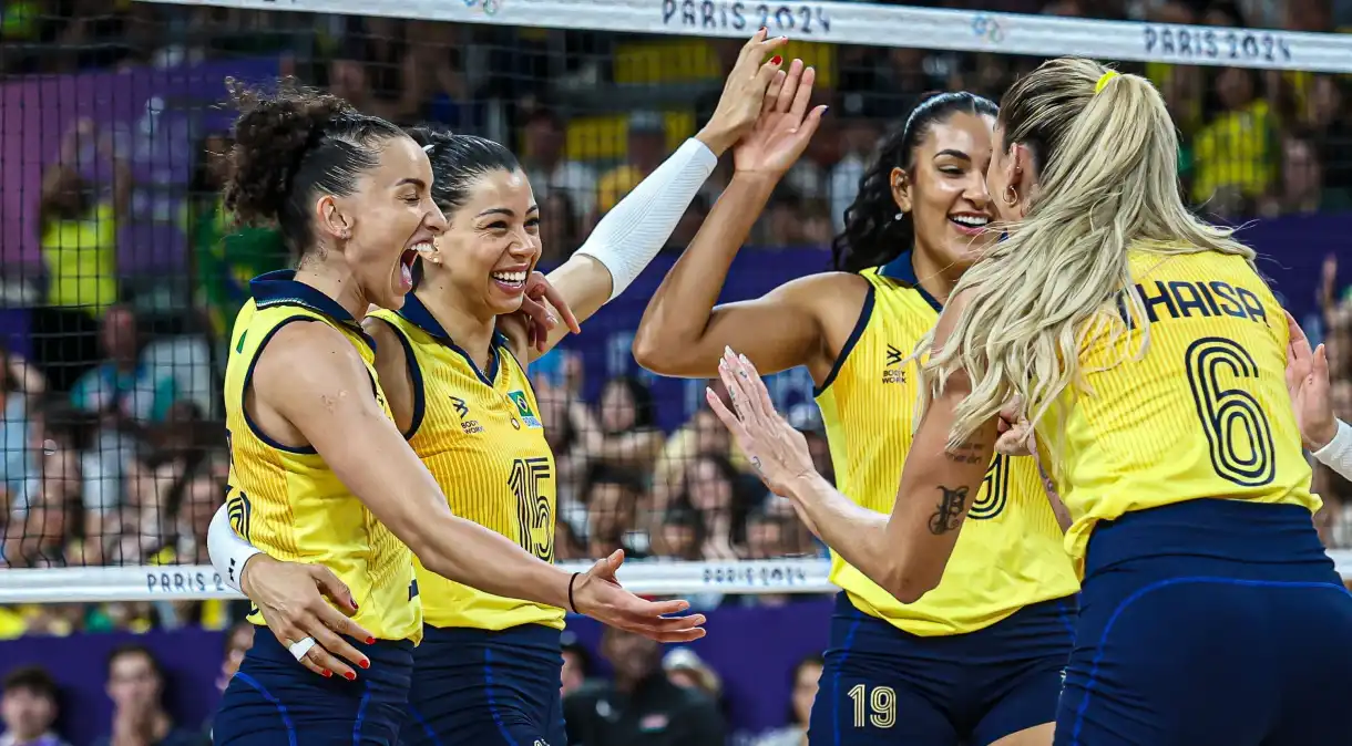 Brasil vence Japão no vôlei feminino e se classifica às quartas das Olimpíadas de Paris