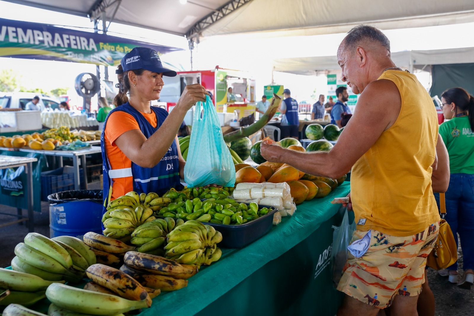 Alimentos frescos e de qualidade são ofertados na Feiras de Produtos Regionais da ADS nesta semana
