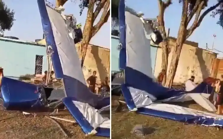 Avião de pequeno porte faz pouso forçado e cai em campo de futebol
